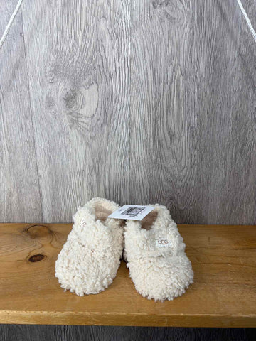 Uggs Size C4 Soft Sole