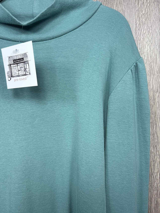 Petits Vilains Size 10-11y Shirt