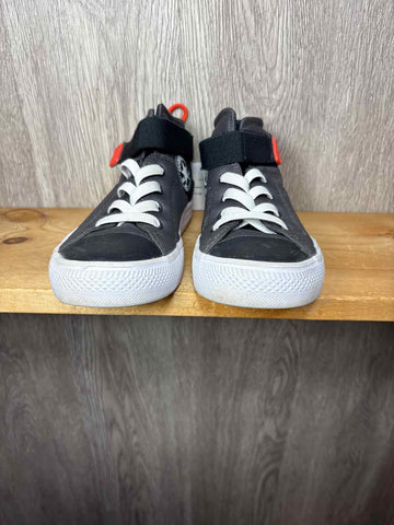 Converse Size Y1 Sneakers