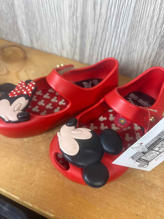 Mini Melissa Size C5 Dress Up