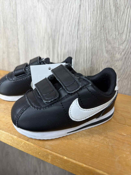 Nike Size C5 Sneakers
