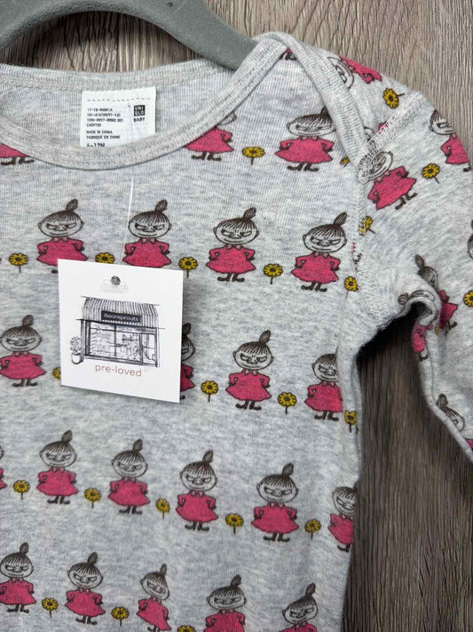 Uniqlo Size 6-12m Onesie