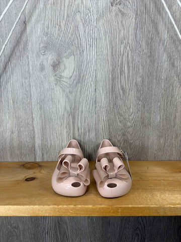 Mini Melissa Size C8 Dress Up