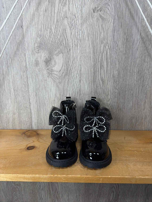 Size C6 Boots