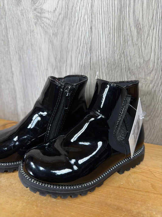 Size C8 Boots