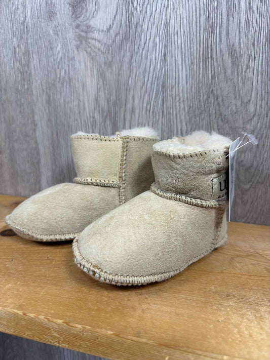 Uggs Size C4 Soft Sole