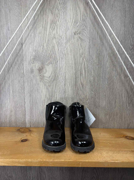 Size C8 Boots