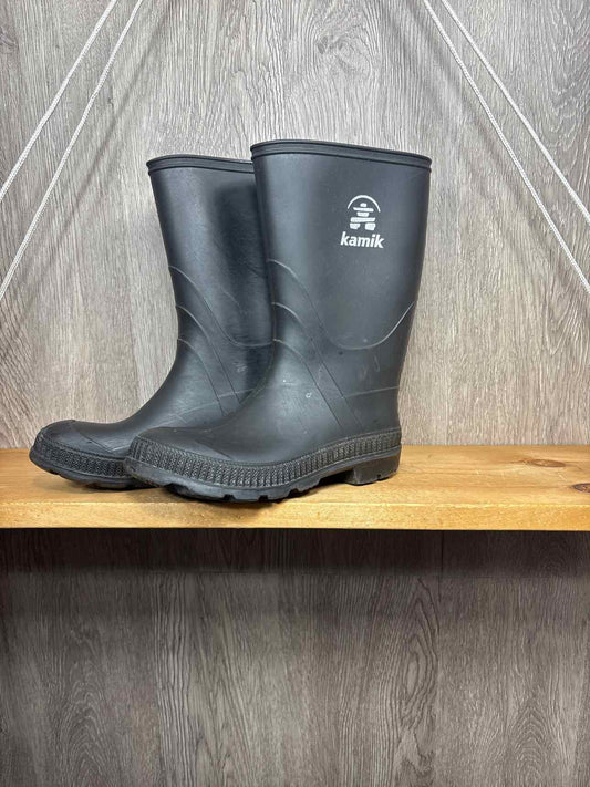 Kamik Size Y2 Rain Boots