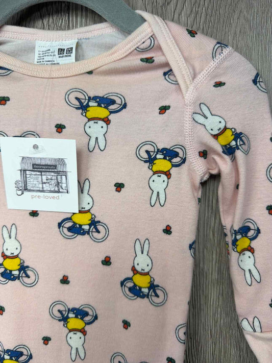 Uniqlo Size 6-12m Onesie