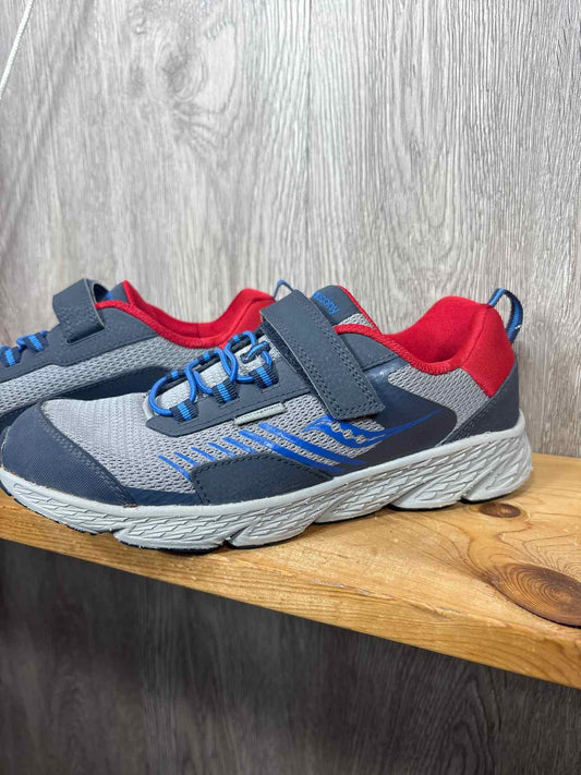 Saucony Size Y5 Sneakers