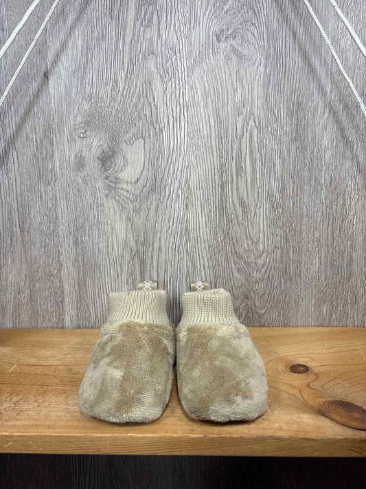 Uggs Size C4 Soft Sole
