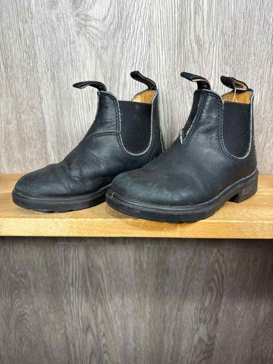 Blundstones Size C10 Boots