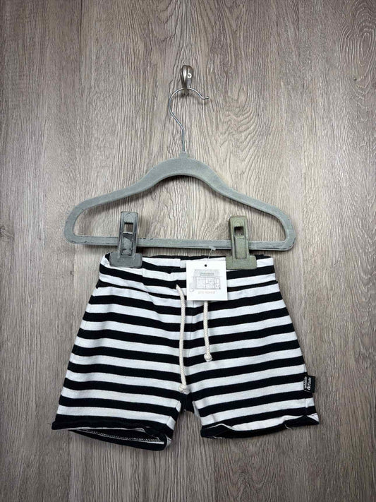 Whistle and Flute Size 1-2y Shorts