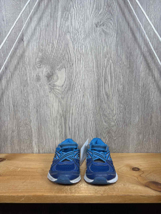Saucony Size C5 Sneakers