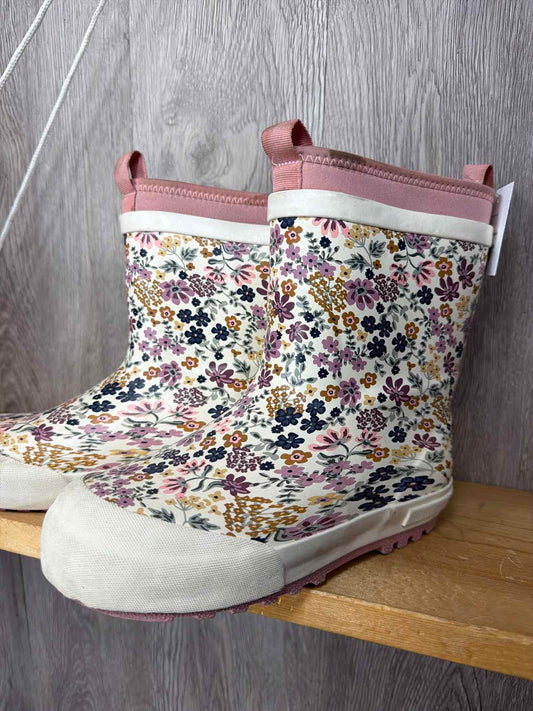 Size Y1 Rain Boots