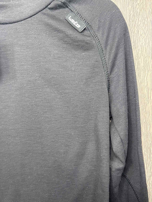 Decathlon Size 6y Shirt