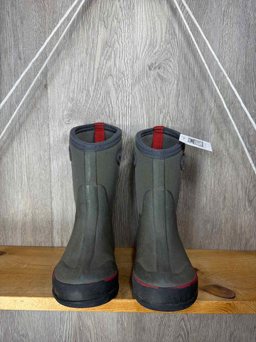 Bogs Size C11 Rain Boots