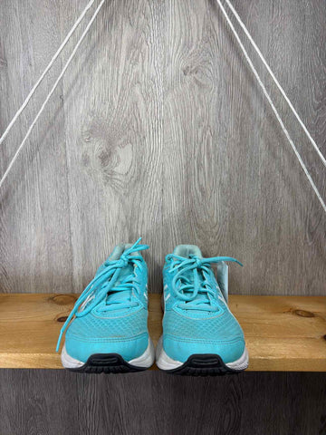 Asics Size Y4 Sneakers