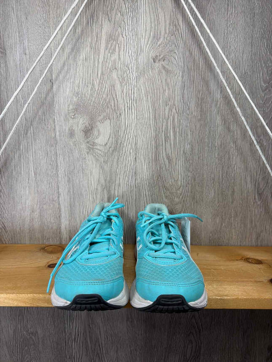 Asics Size Y4 Sneakers
