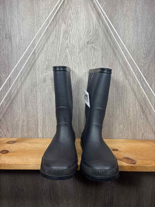 Size Y4 Rain Boots