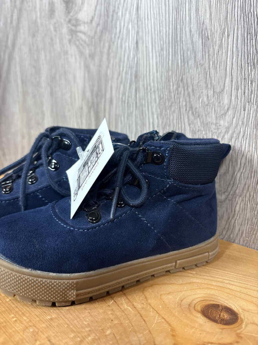 Gap Size C8 Boots