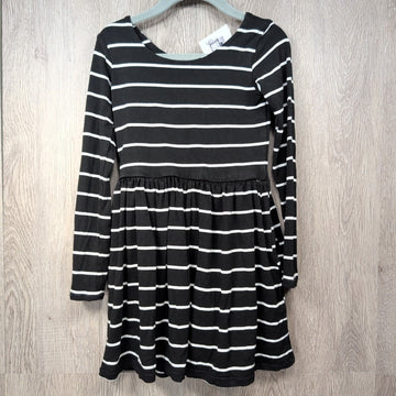 Size 4-5y Dress