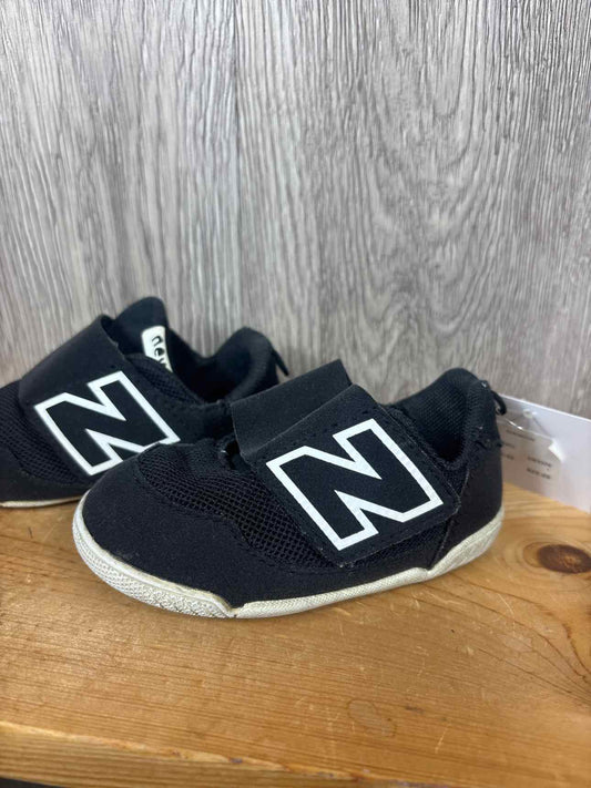 New Balance Size C5 Sneakers