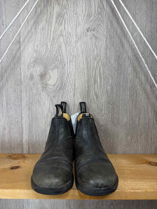 Blundstones Size C12 Boots