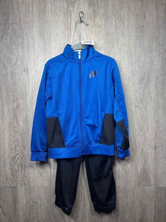 Nike Size 4y Outfit