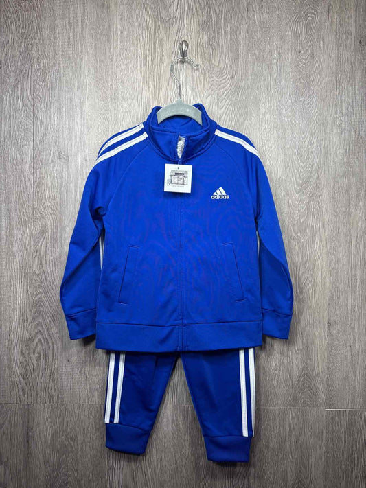 Adidas Size 4y Outfit