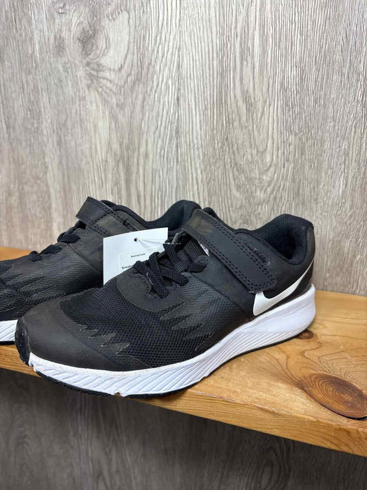 Nike Size Y2 Sneakers