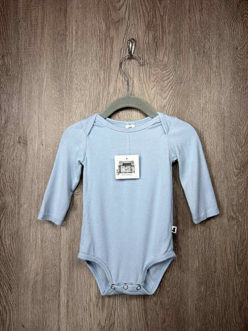 Little and Lively Size 6-12m Onesie