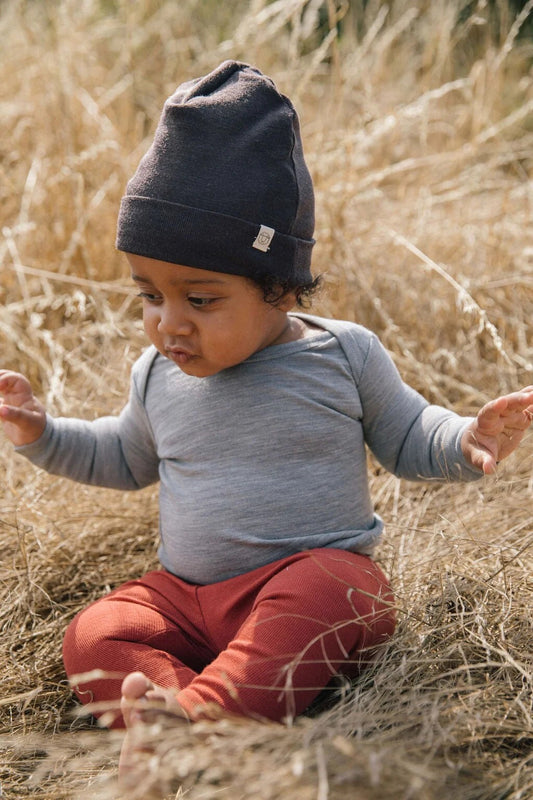 merino beanie - eggplant