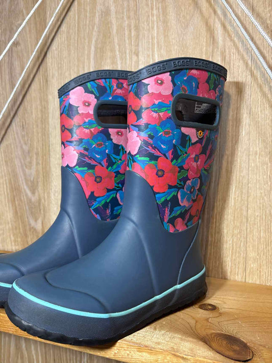 Bogs Size Y2 Rain Boots