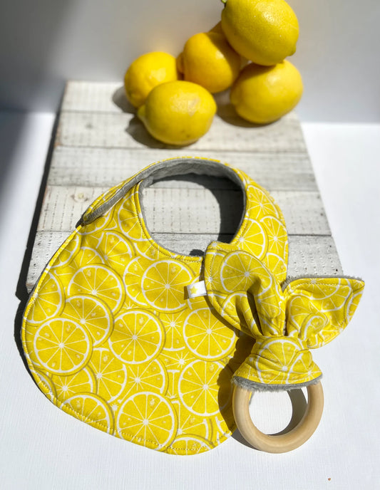 bib - lemon slices