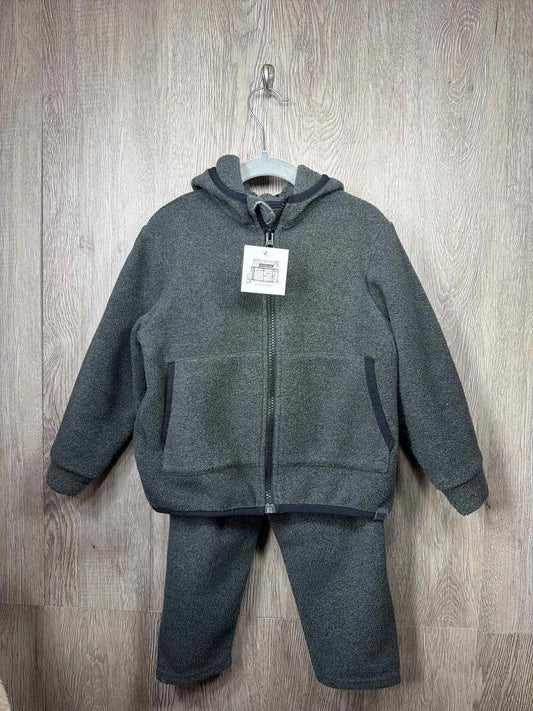 MEC Size 4y Outfit