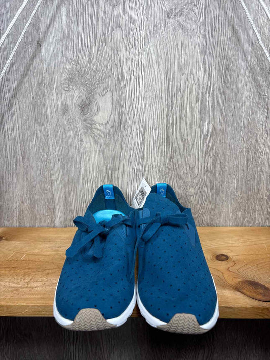 Native Size Y4 Sneakers