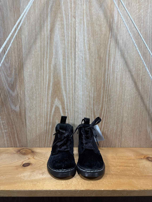 Dr. Martens Size C6 Boots