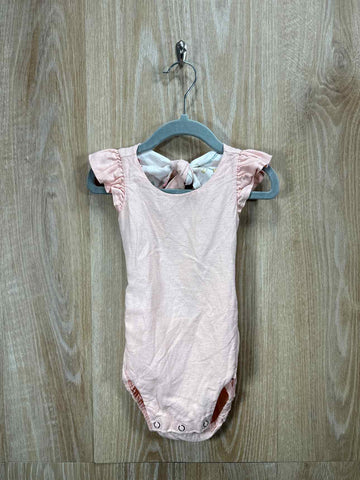 Nest and Nurture Size 6-12m Romper
