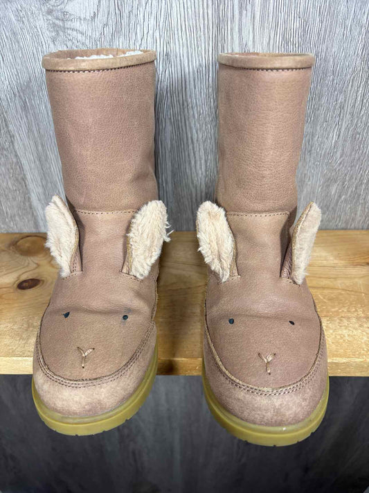 Size C12 Boots