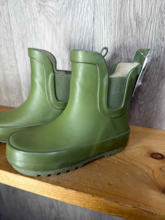 Size C6 Rain Boots