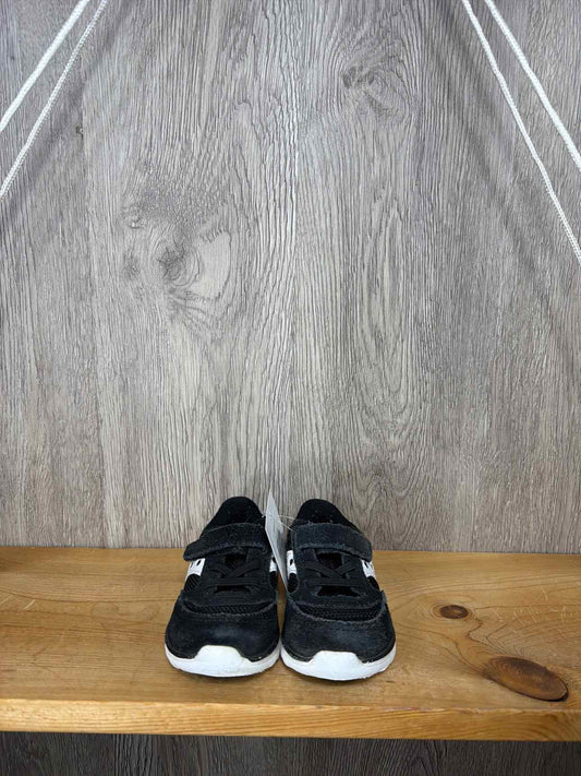 Saucony Size C4 Sneakers