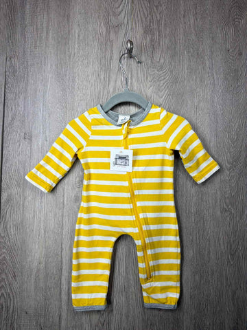 Peekaboo Beans Size 0-3m Romper