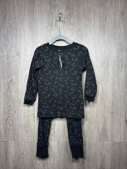 Parade Size 4-5y Pajamas