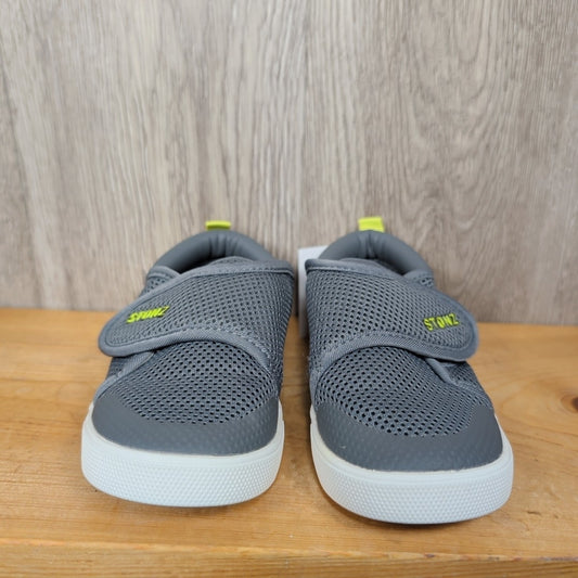 Stonz Size C9 Sneakers