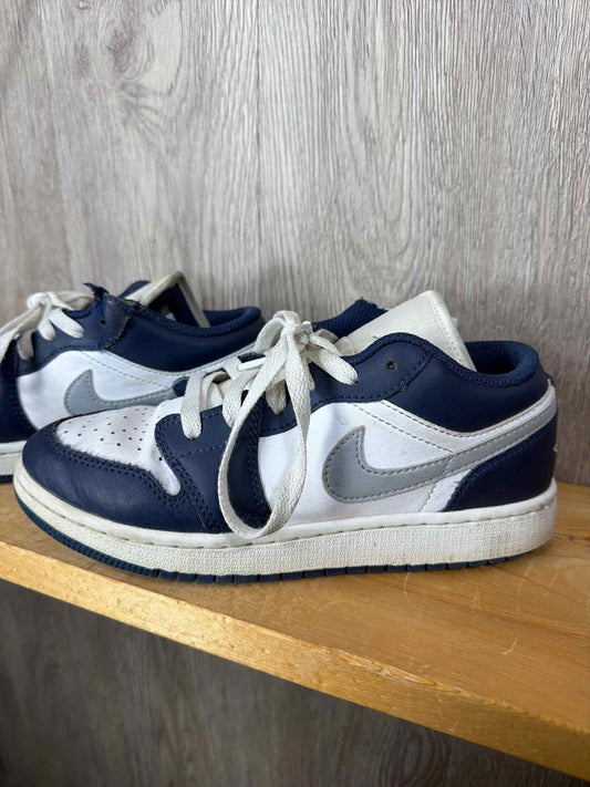 Nike Size Y4 Sneakers