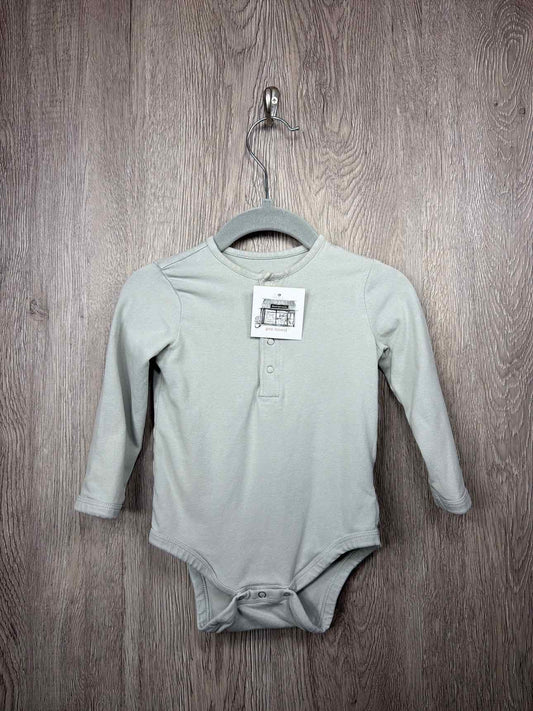 Pehr Size 6-12m Onesie