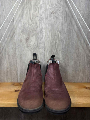 Blundstones Size Y3 Boots