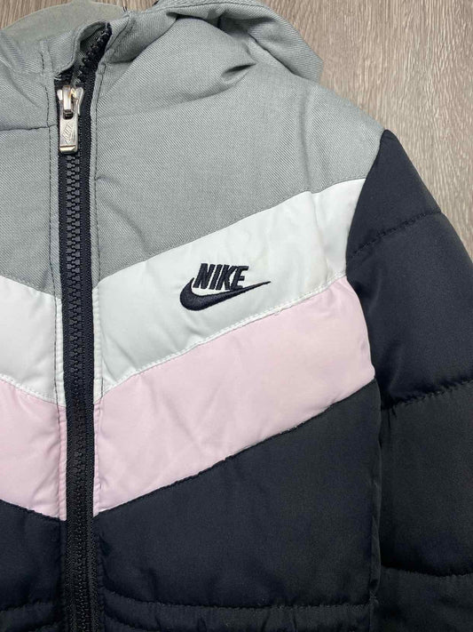 Nike Size 4y Jackets & Outerwear