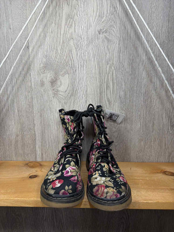 Size Y1 Boots